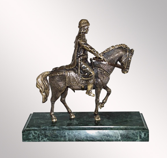 1810513147_bronzovaya-statuetka-yaroslav.jpg